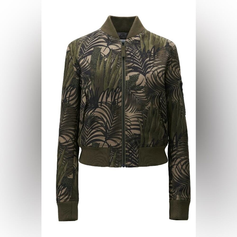 Carine Roitfeld x Uniglo Jungle Bomber